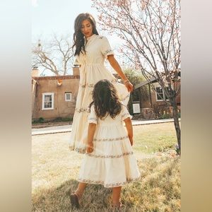 Ivy City Co - Holland Cream Floral Dress XXS